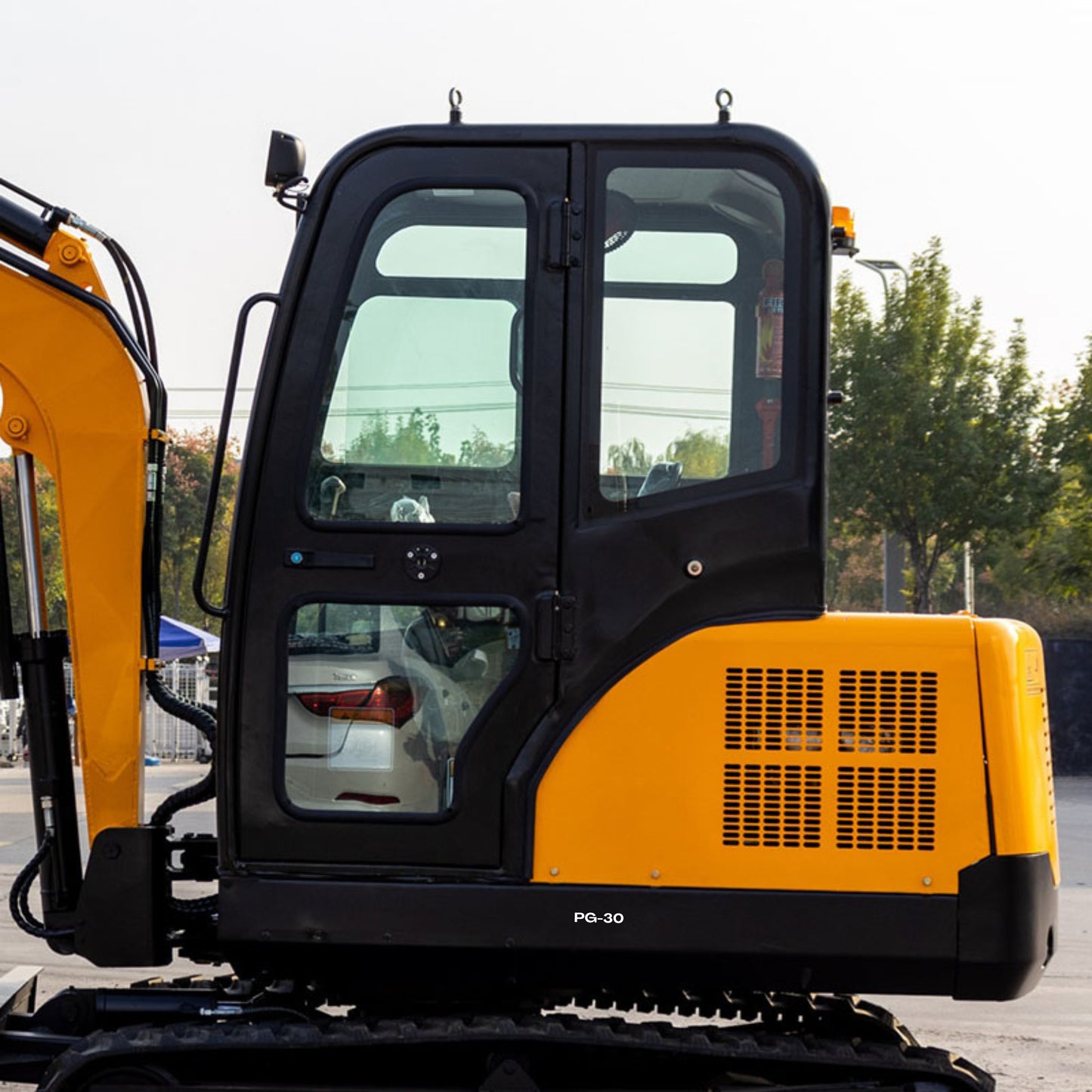 3ton Mini Excavator with Enclosed Cab