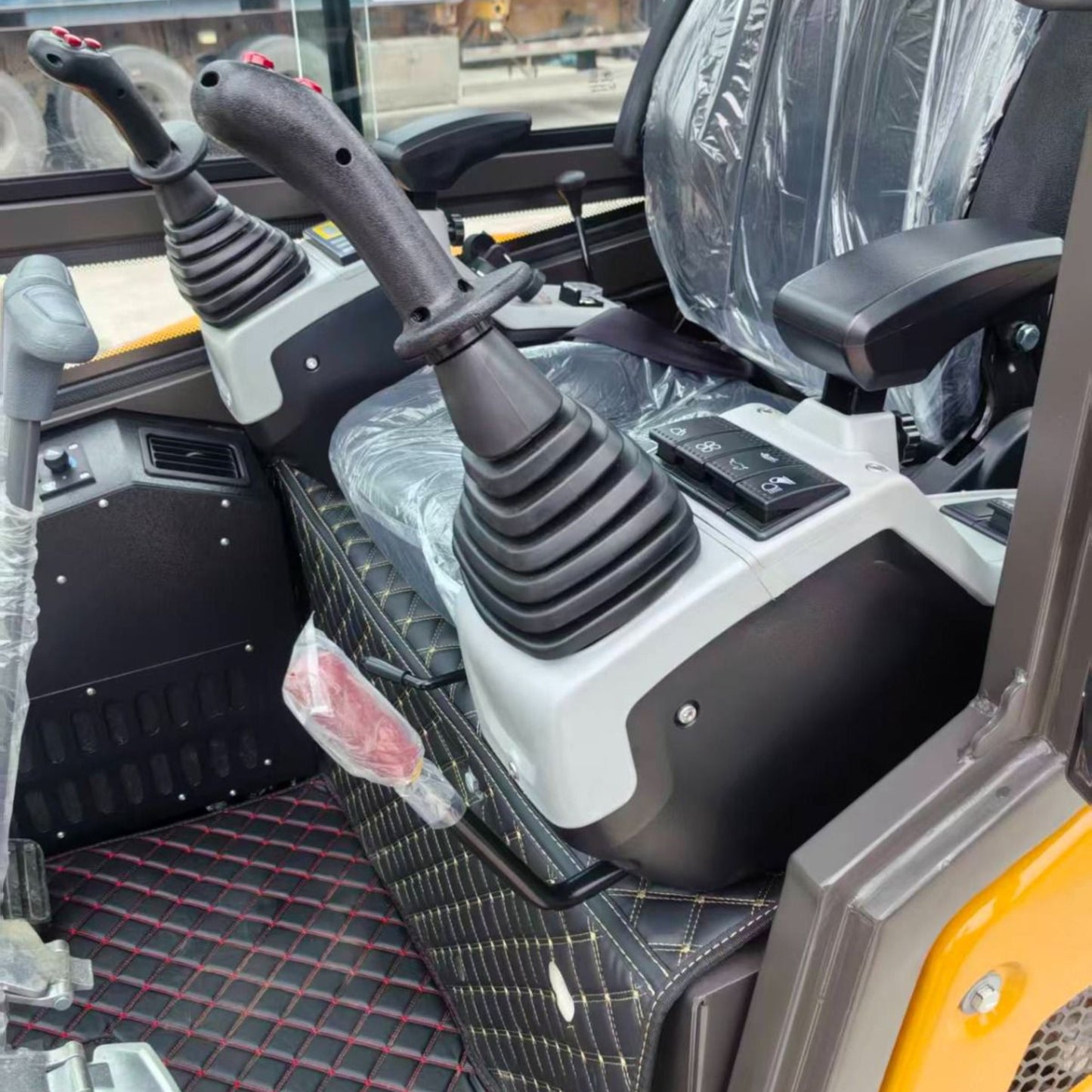 3ton Mini Excavator with Enclosed Cab